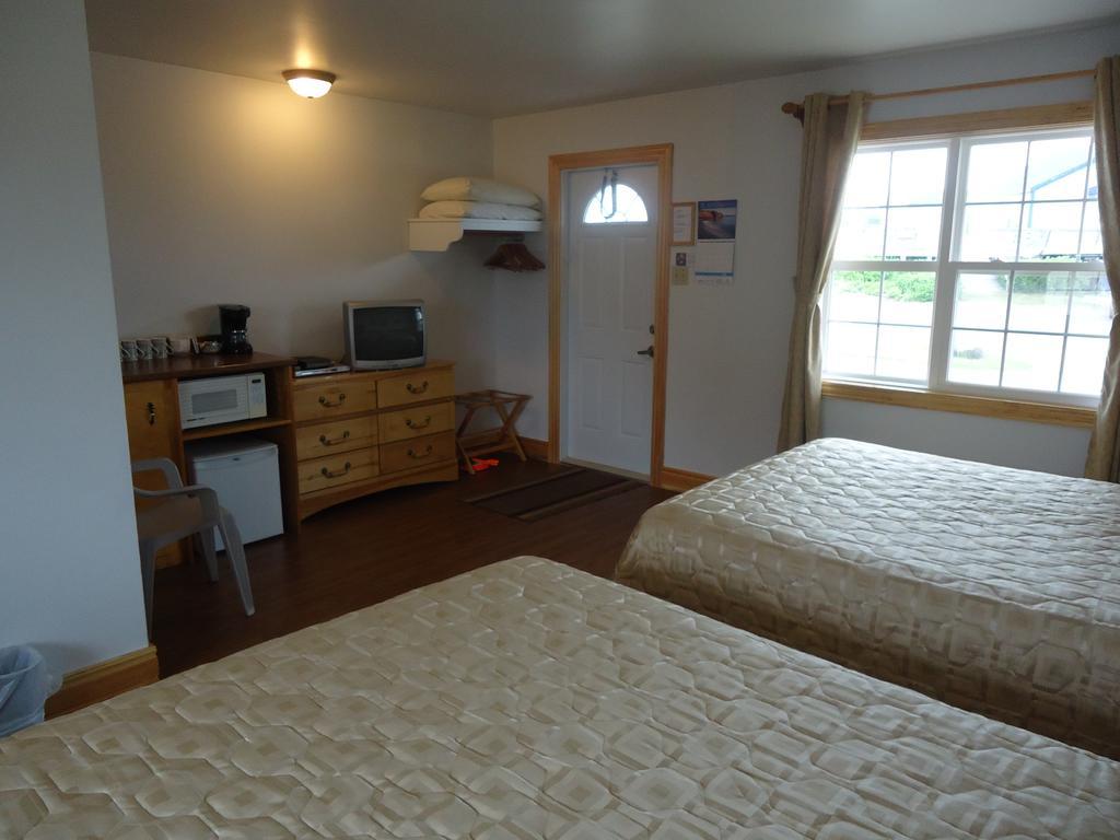 Ocean View Motel And Chalets 체티캠프 외부 사진