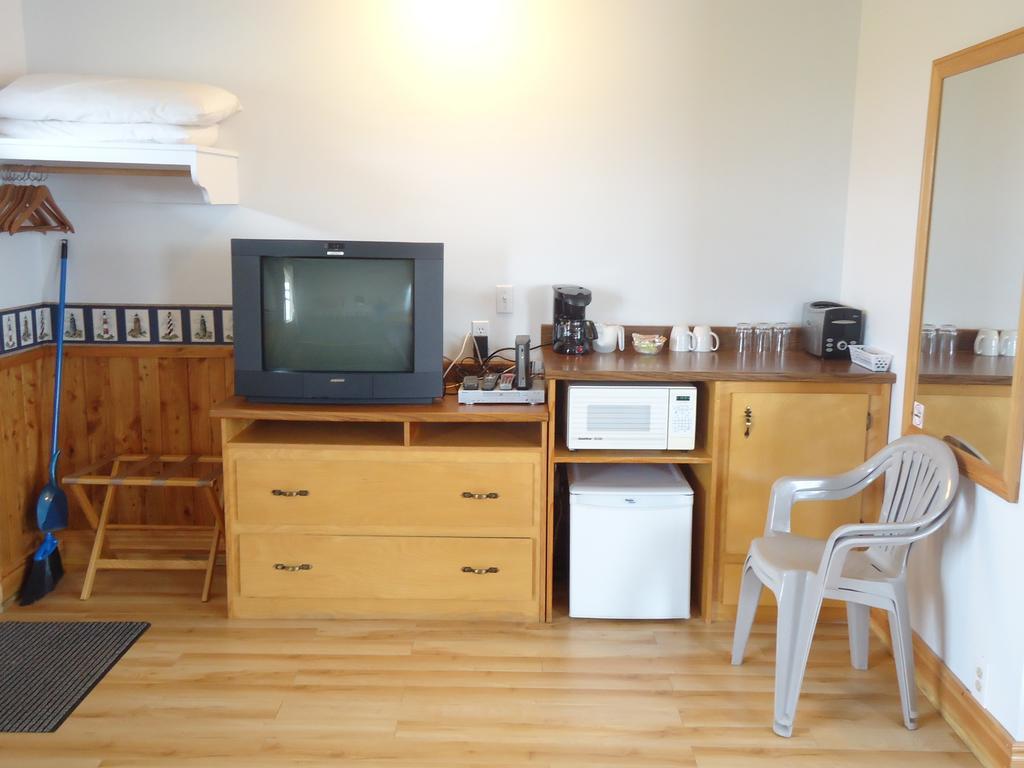 Ocean View Motel And Chalets 체티캠프 외부 사진